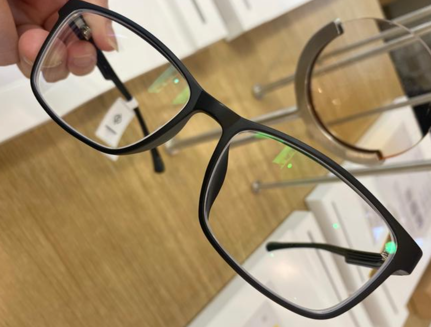 Demo lens coating Recubrimiento de lente de demostración