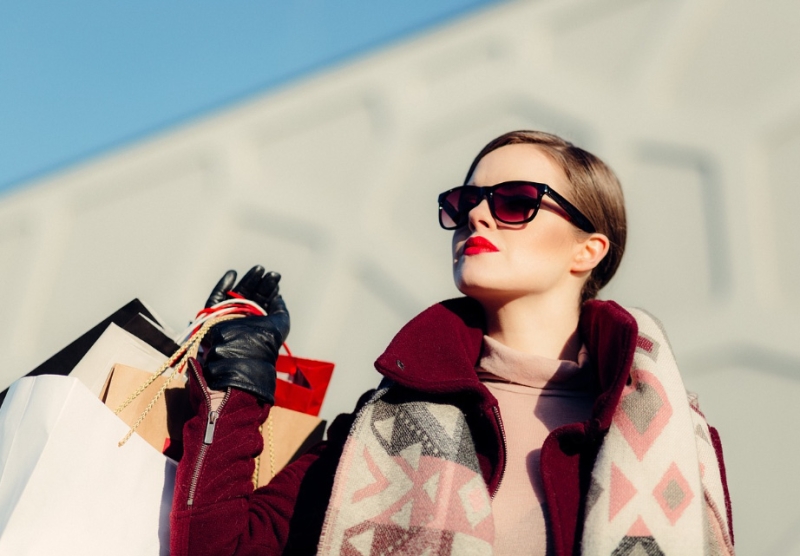 Gafas para rostros anchos: cómo encontrar el ajuste y el estilo perfectos